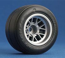 f104 tire