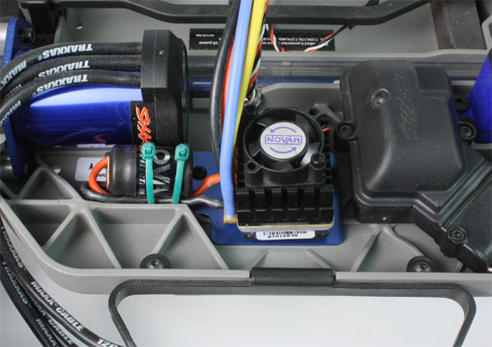 slash 4x4 motor plate
